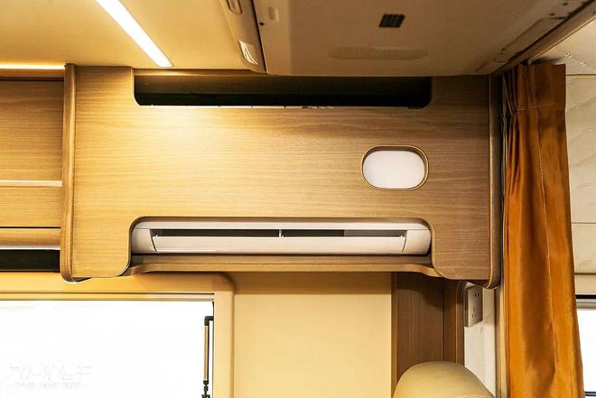 峰景·蓝鲸览拓者四驱房车安全舒适闯天涯pg电子模拟器一家三口惬意之选！长安(图25)